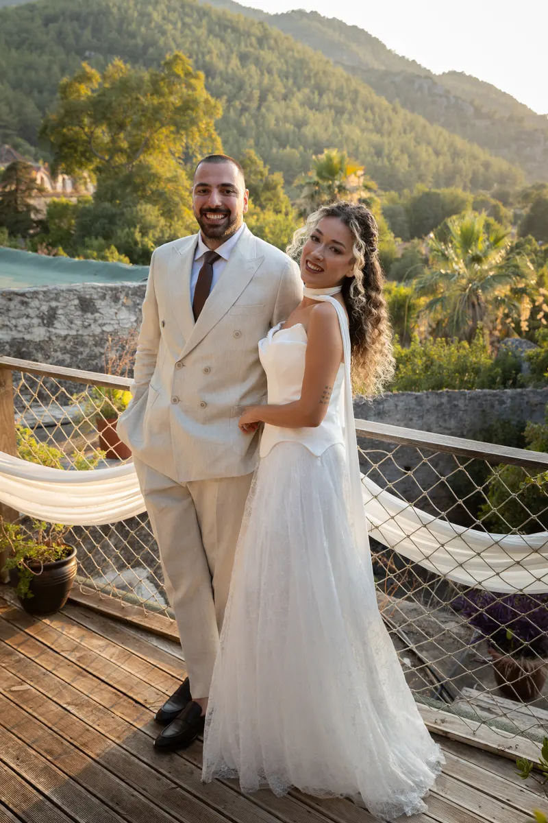 Fatoş ve Merthan nişan - Couple