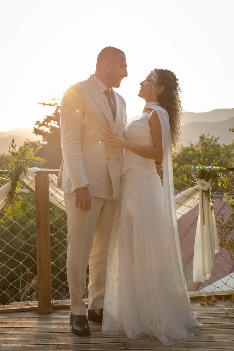 Fatoş ve Merthan nişan - Couple